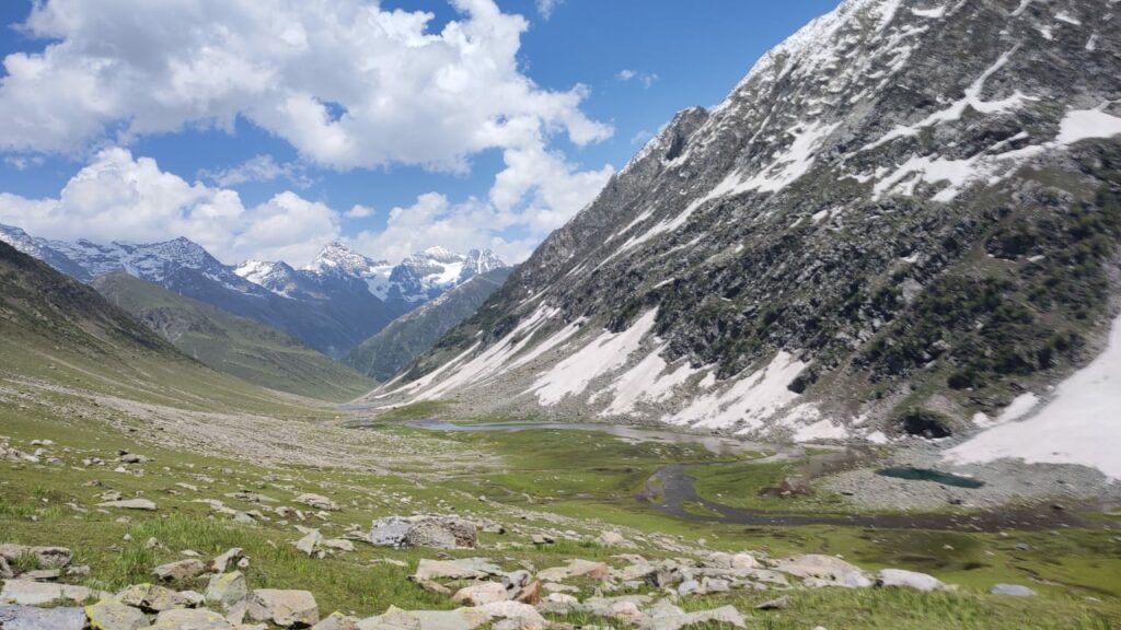 picture-of-route-towards-kolahoi-glacier-trek